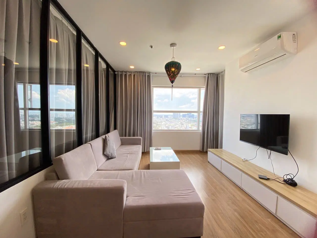 Sunrise City North – 1 phòng ngủ, 55 m² (8/10)